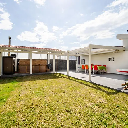 Holidays Alba Villa