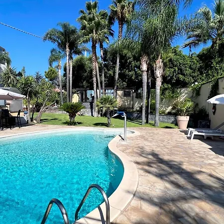 Villa Holidays Alba Catania