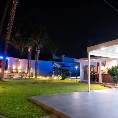 Villa Holidays Alba